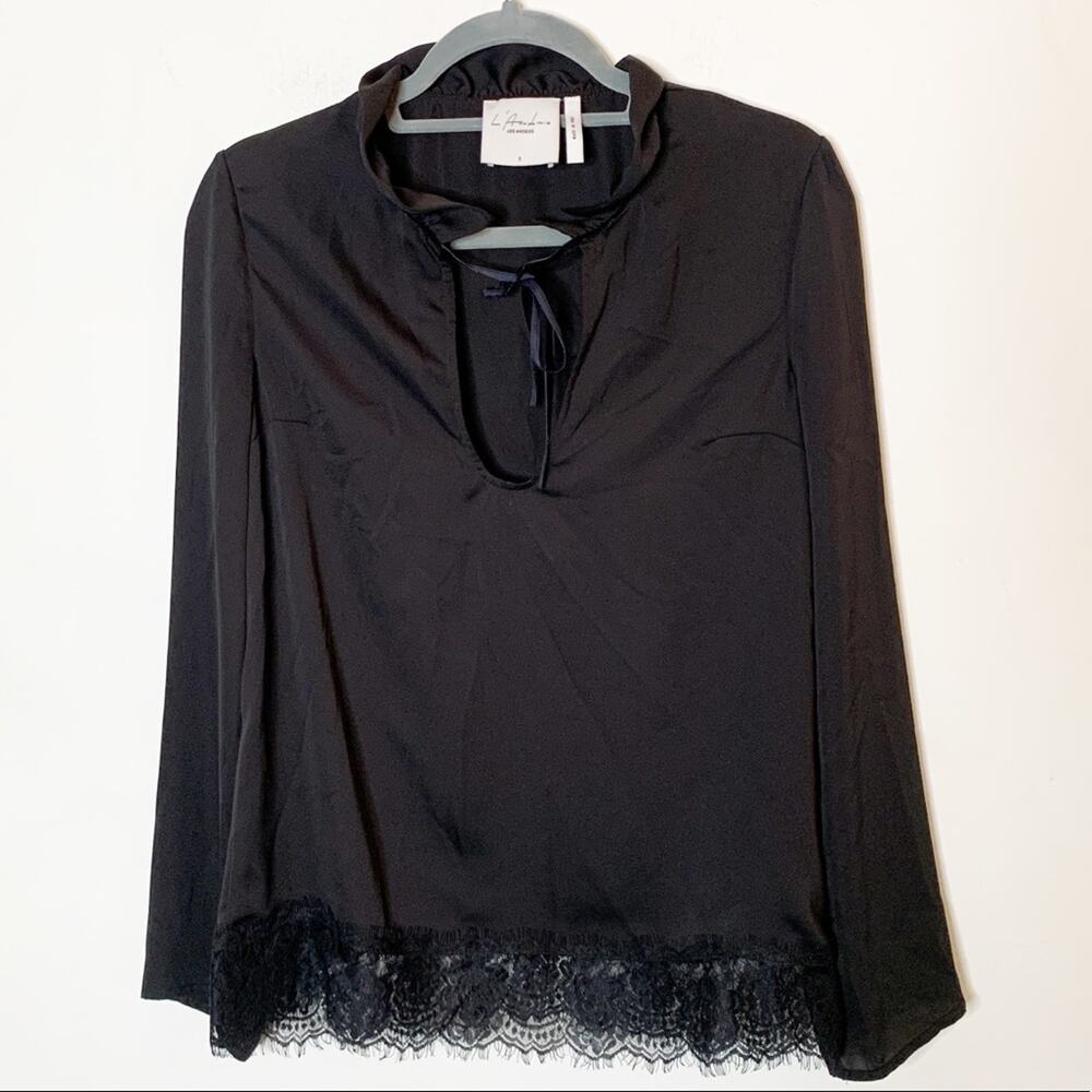 L’Academie Black Ruffle Neck Knit BottomTop SZ S